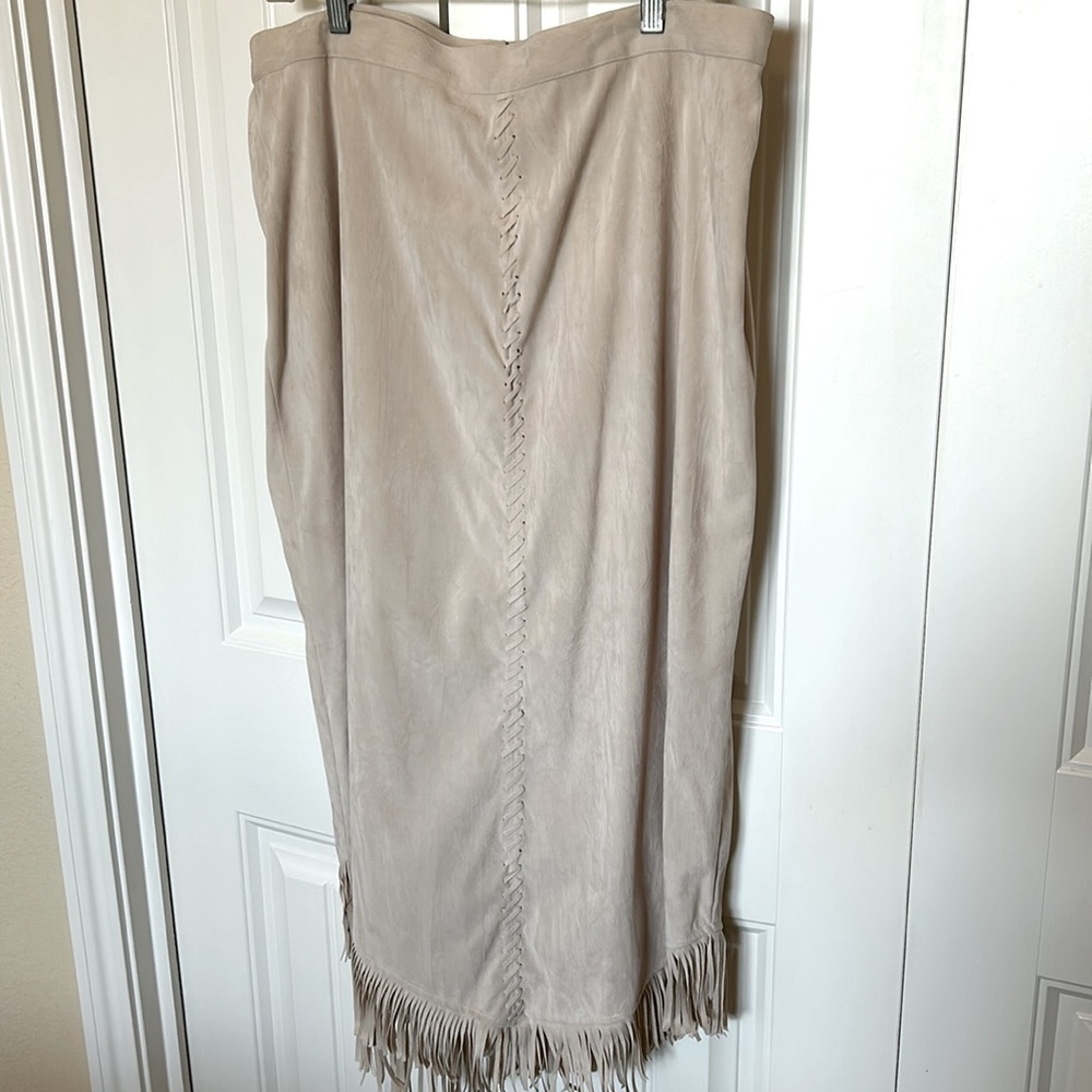 Fringed skirt and jacket 1X - Picture 3 of 12